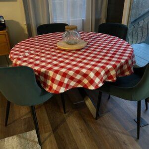 66 inches diameter Round Tablecloth - Red and White Checkered